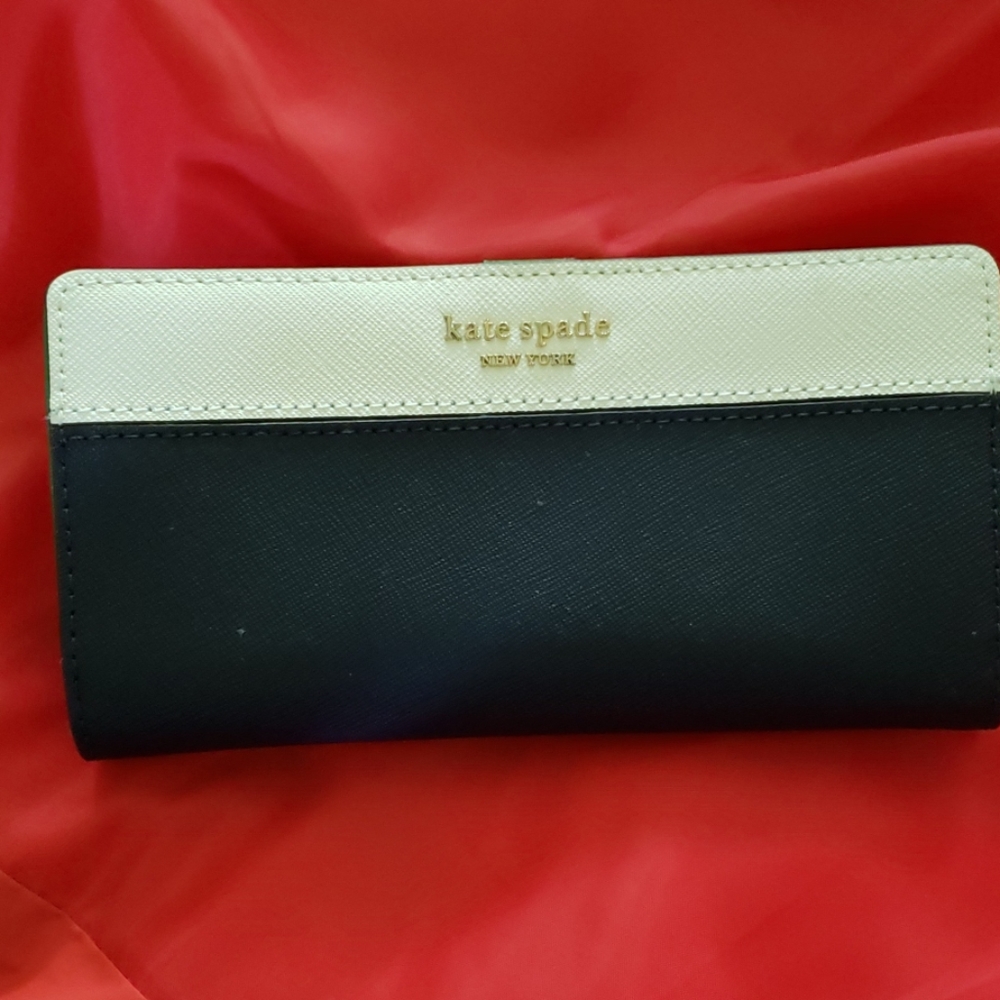 Kate Spade wallet NWT